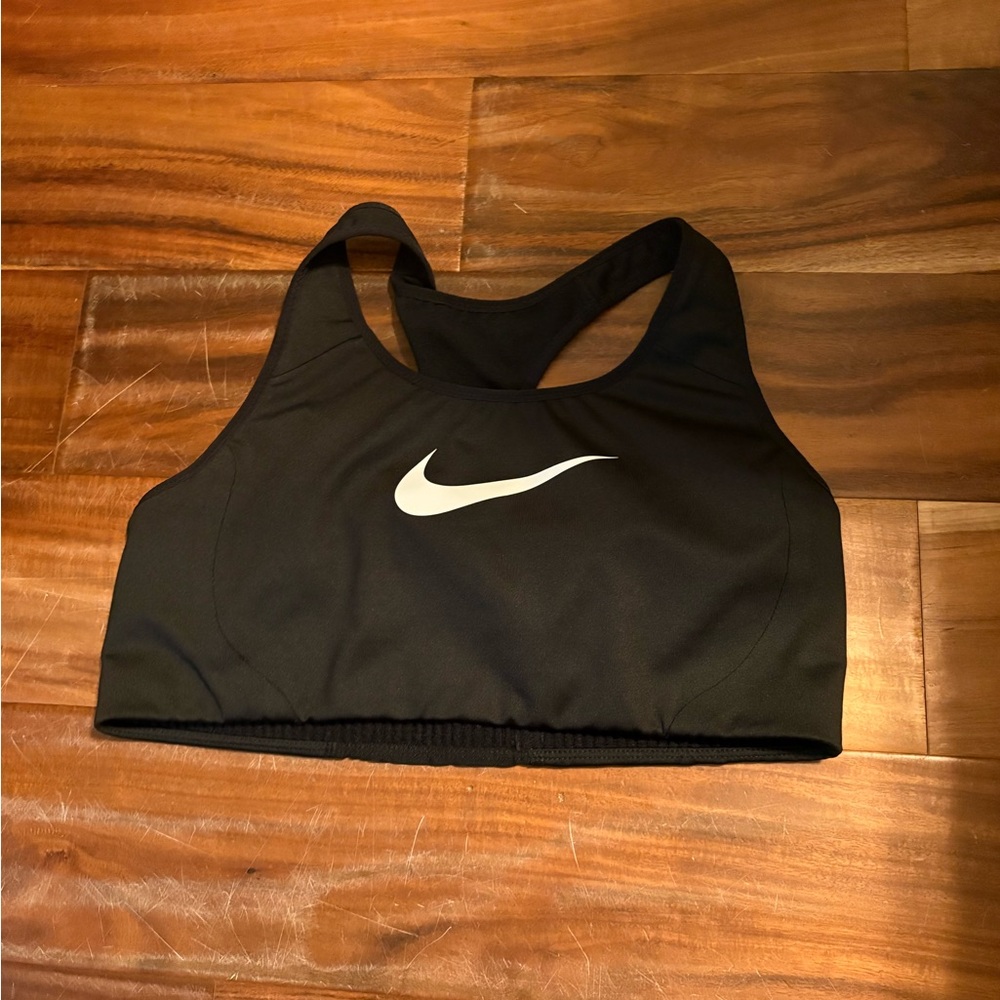 Nike Black and White Athletic Bra size small (0703)